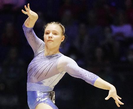 世界体操が開幕、米国が暫定首位 女子予選、史上初の６連覇狙う