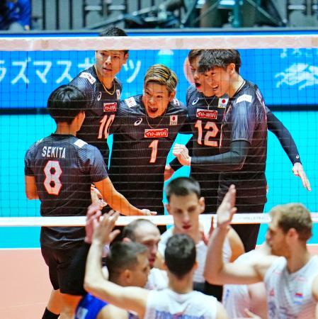 日本、４勝目で２位浮上 バレー五輪予選東京大会