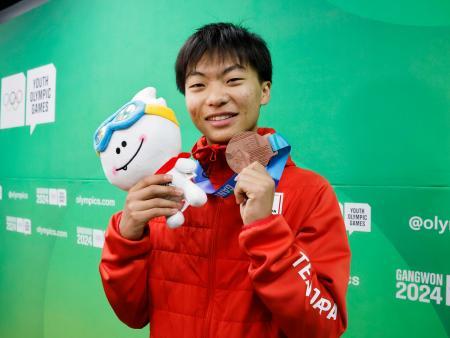 ショート鬼田が銅メダル 冬季ユース五輪第３日