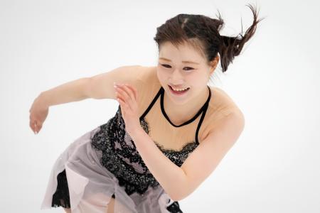 女子ＳＰ　演技する河辺愛菜＝名古屋市