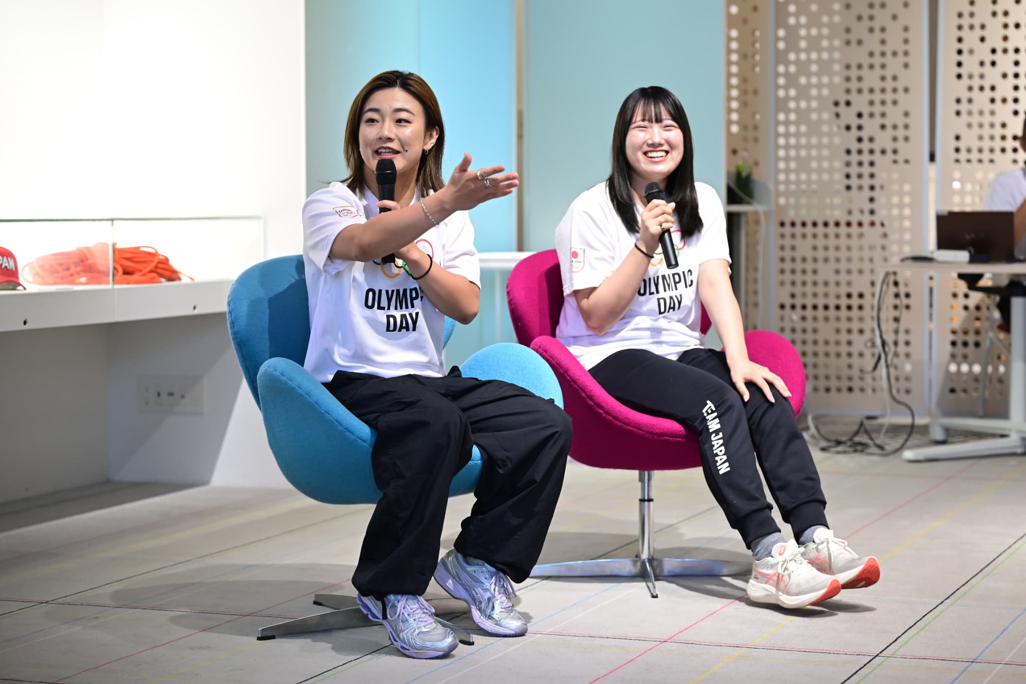 AYANE選手（左）と野畑美咲選手（右）（写真：アフロスポーツ）