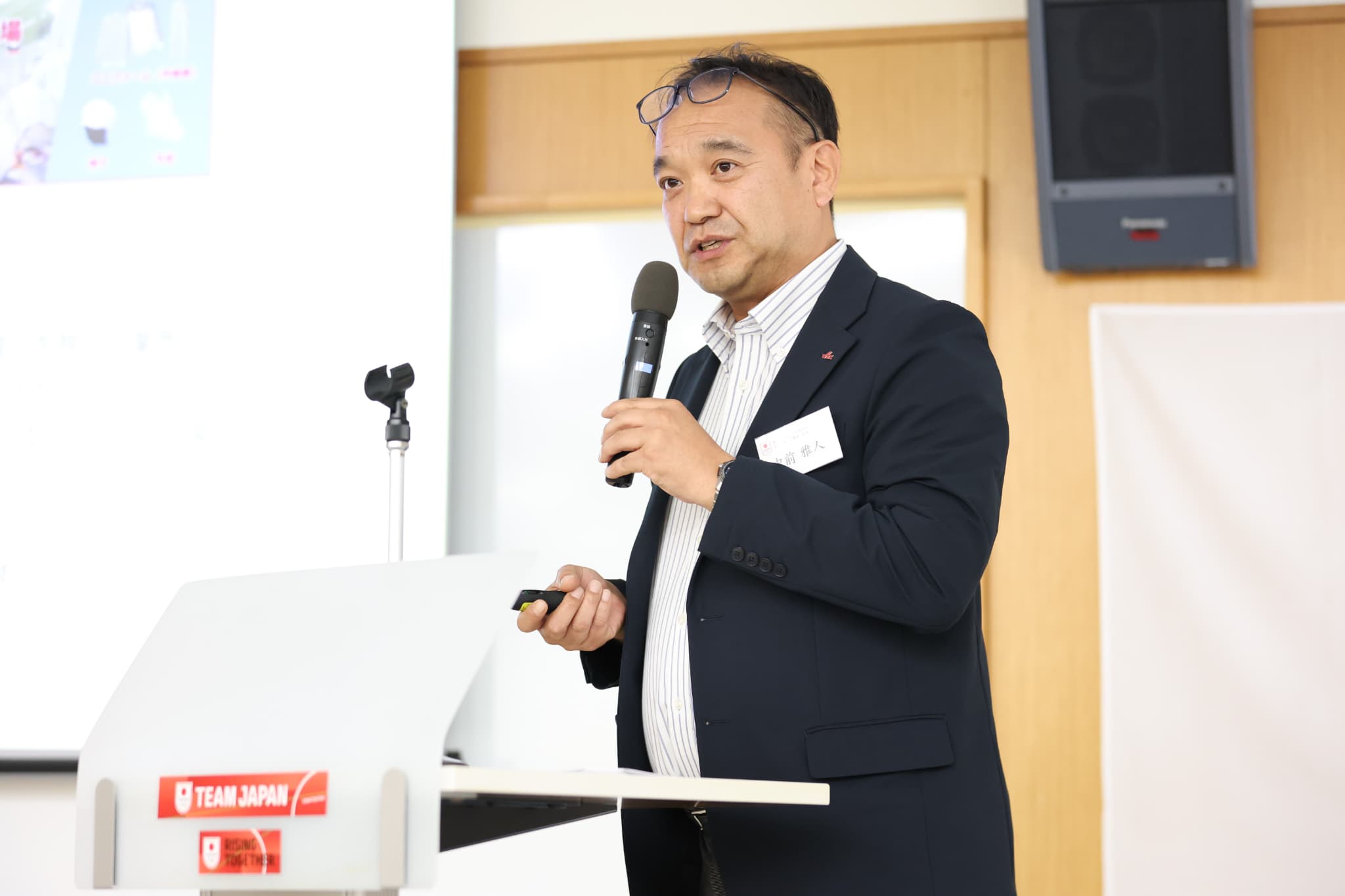 採用事例紹介を行った新日本ウエックス株式会社管理本部人事部部長の中前雅人氏（写真：フォート・キシモト）