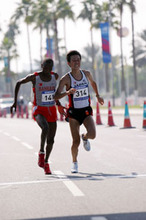 【陸上競技・男子マラソン】大崎選手が銅メダルを獲得！